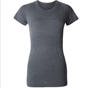 lululemon | Women's Gray Swiftly Tech Short-Sleeve Shirt | Size 6